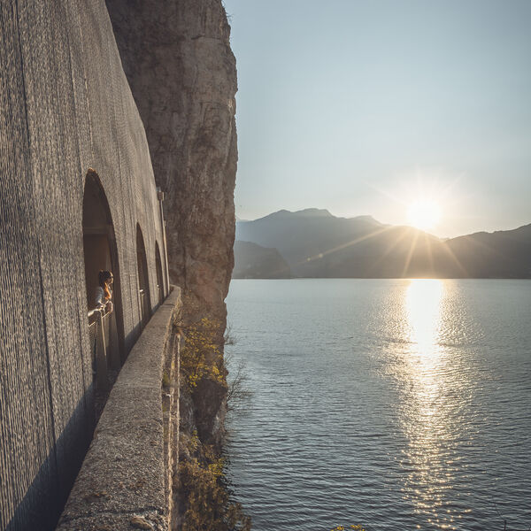 Bici e trekking tra lago e montagne